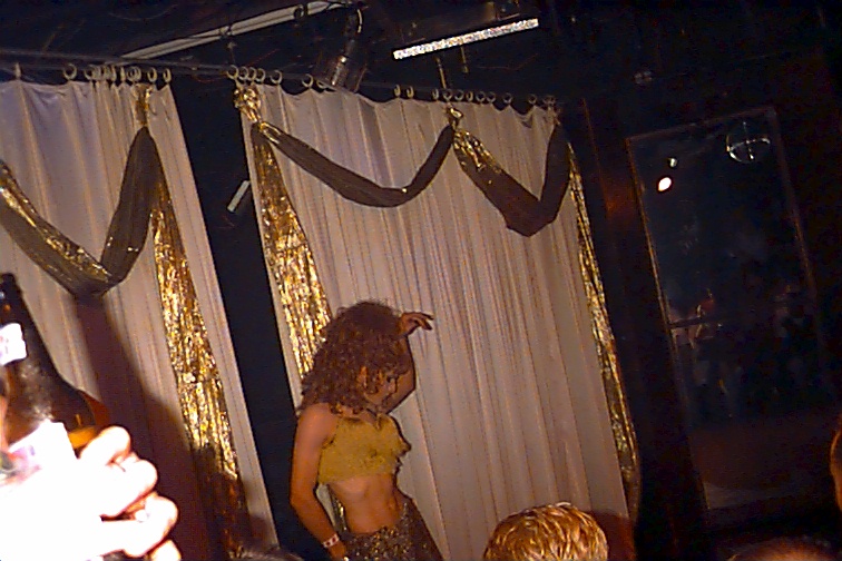 image04.jpg (162750 bytes)